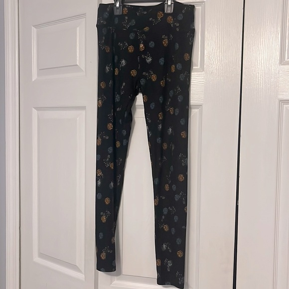 Ladies One Size Lularoe leggings - Picture 1 of 2